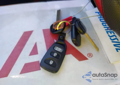 2017 Hyundai Elantra Gt z USA, uszkodzony, nr VIN KMHD35LH1HU382501